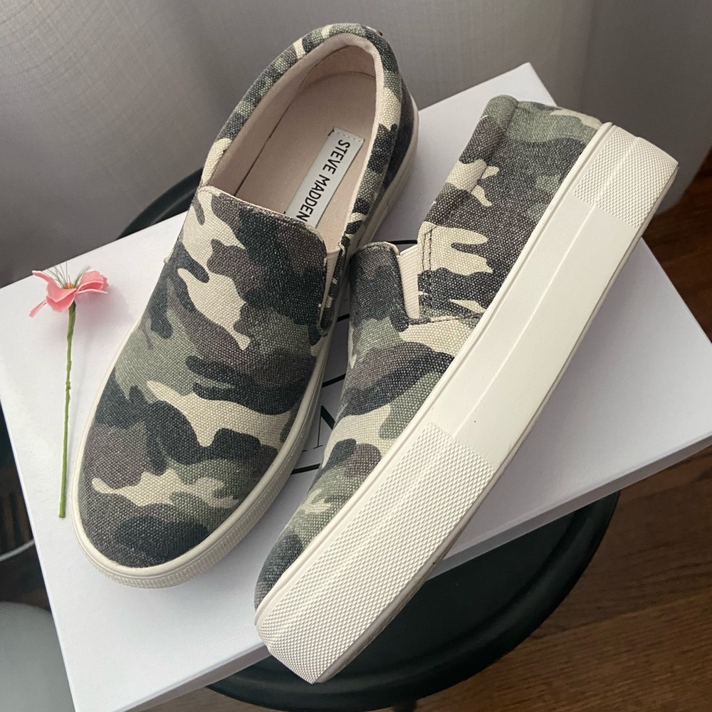 camo sneakers